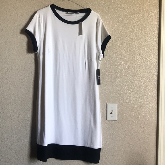 Dress - Picture 1 of 2